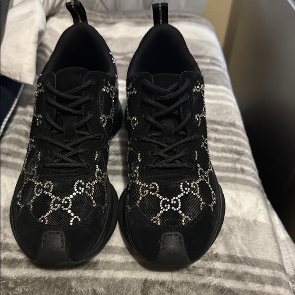 Stylish Black Sneakers with Silver Accents - Picture 5 of 5